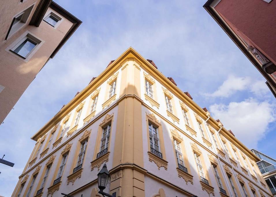 Barockes Wohnen Am Marktplatz-Stadtmitte Würzburg Eksteriør billede